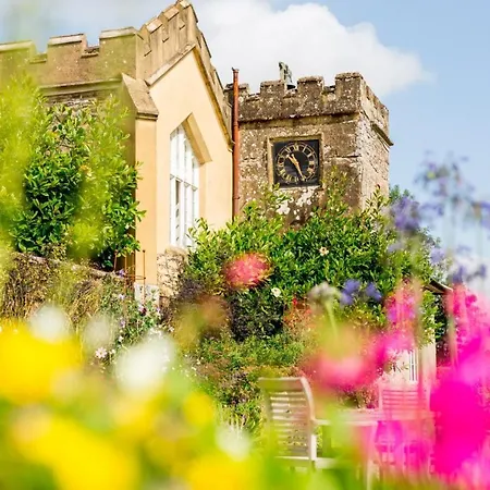 Cornish Castle Holiday home Saltash